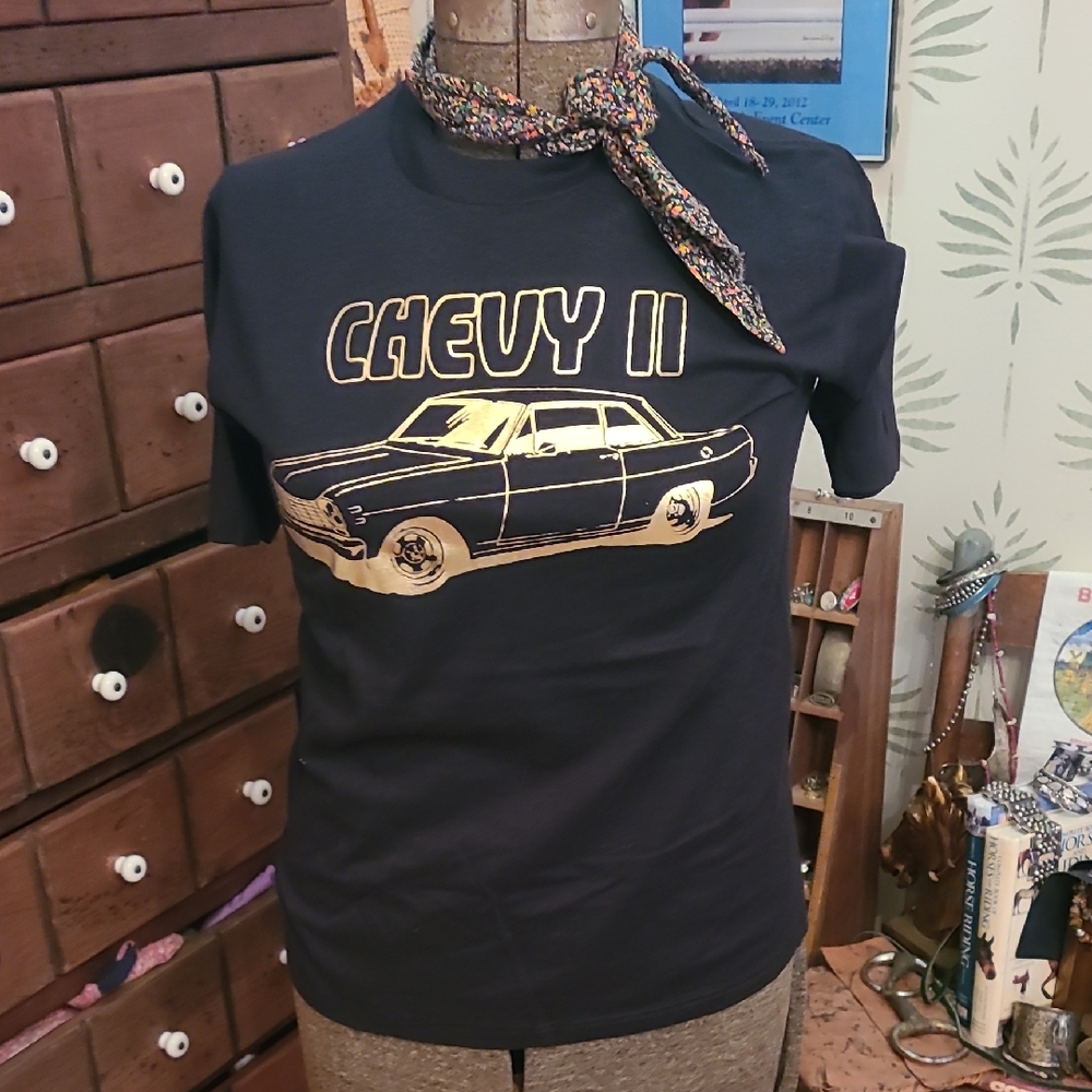 Vintage CHEVY II Chevrolet Muscle Car Black And Gold Tshirt Rockabilly Gearhead